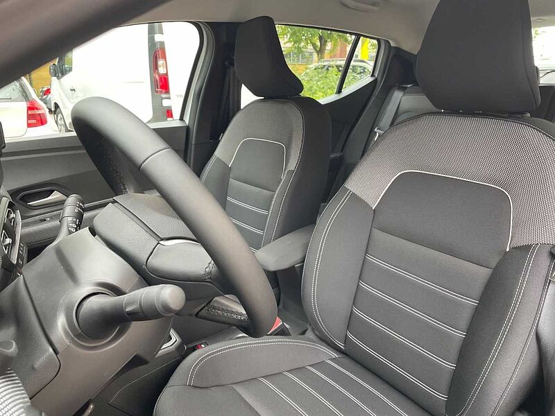 Dacia Sandero III Journey TCe 90 CVT inkl. Winterräder