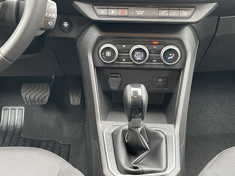 Dacia Sandero III Journey TCe 90 CVT inkl. Winterräder
